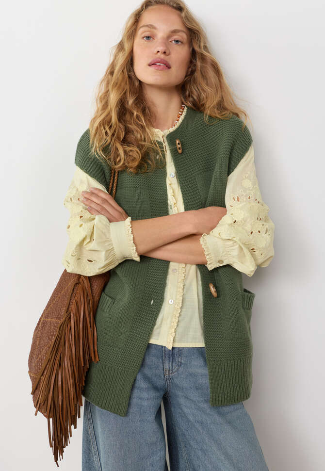 Lace pintuck blouse, Buttercream, completeTheLook