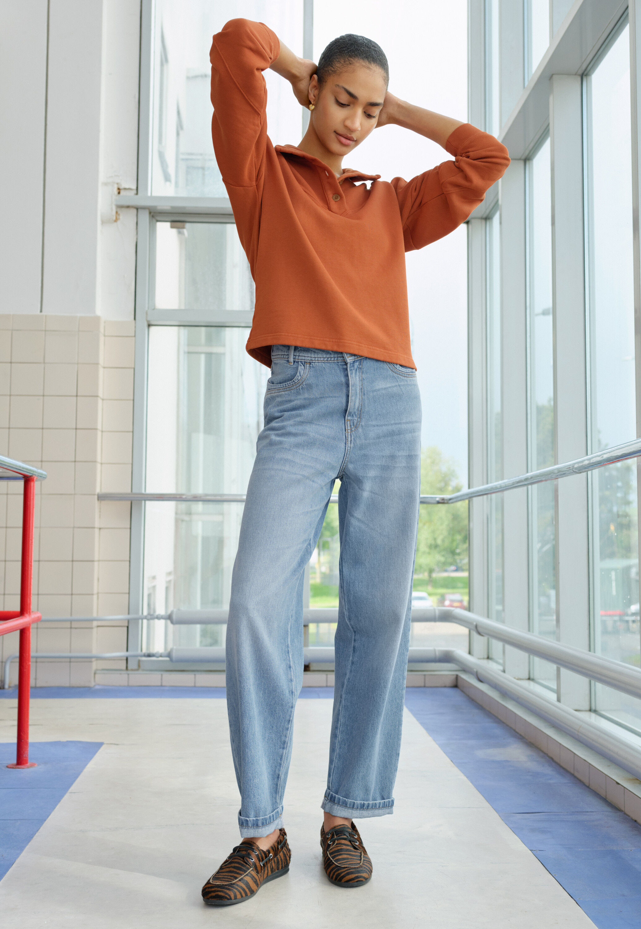 Wide-leg cord trousers