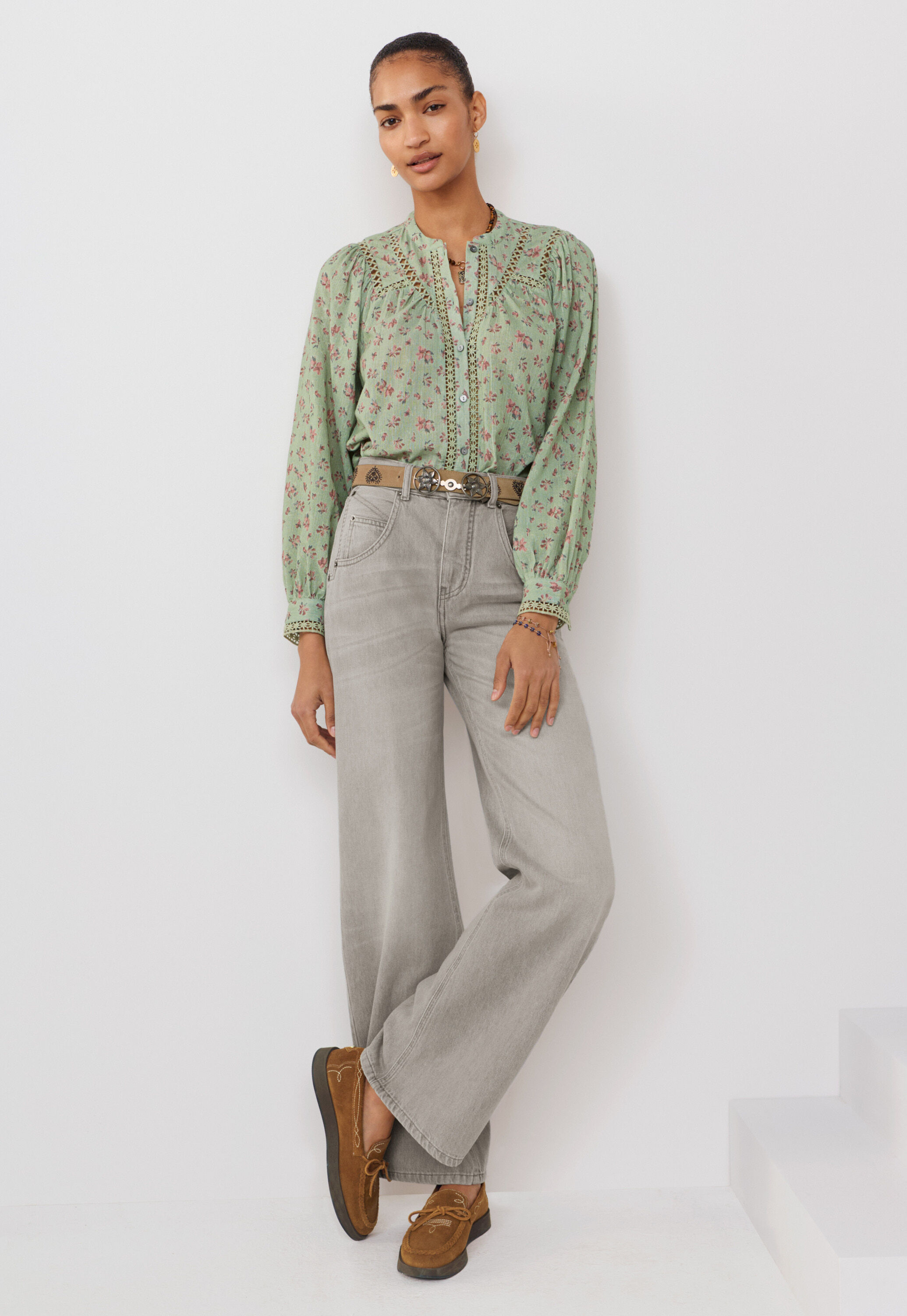 Tie-front cord top